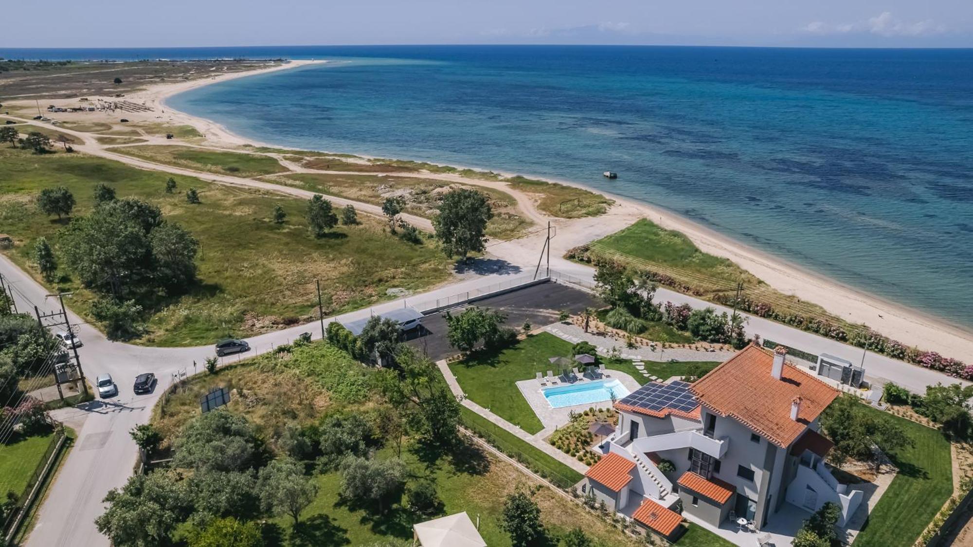 Electra Beachfront Suites, Nea Irakleia Exterior foto