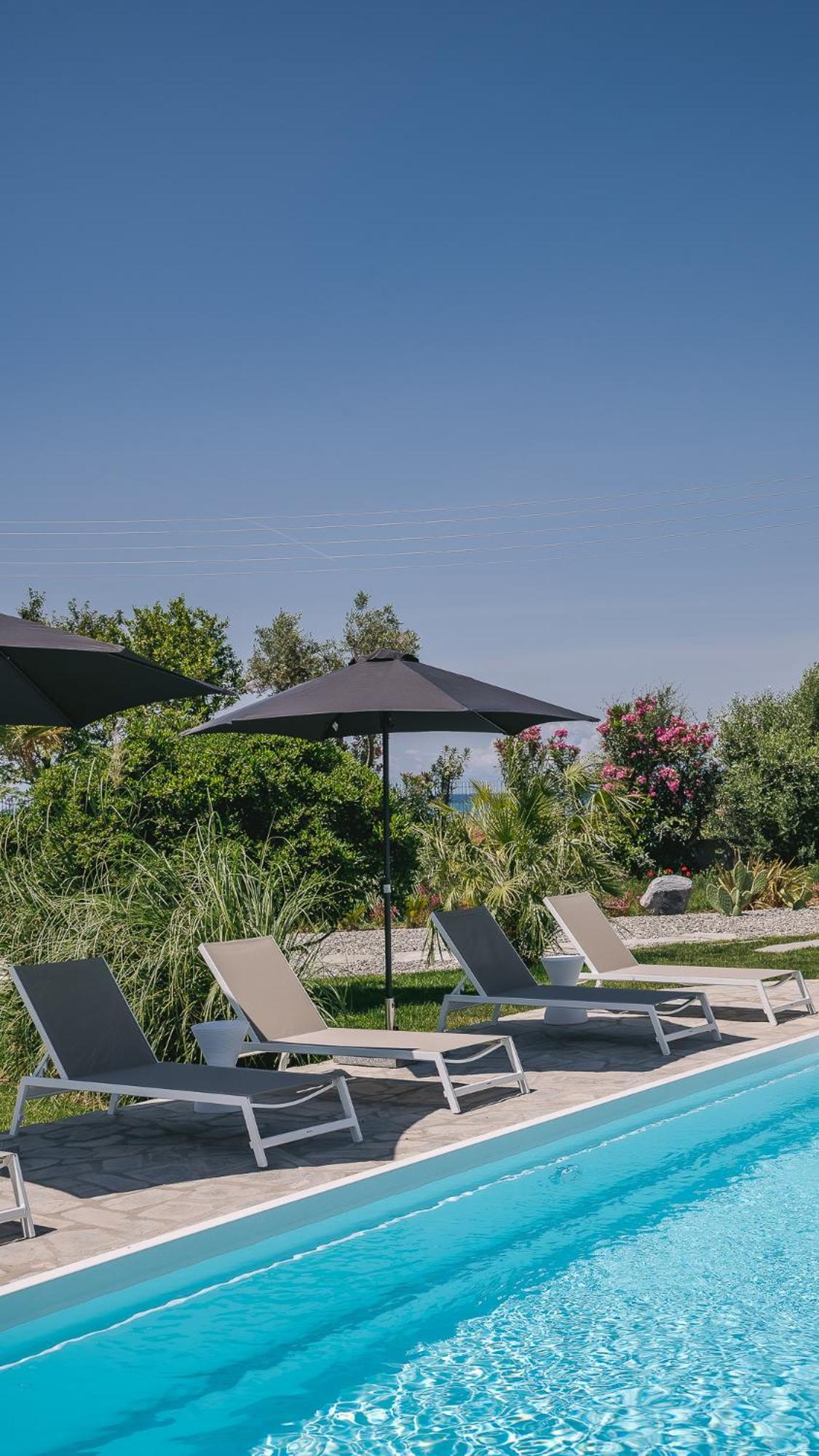 Electra Beachfront Suites, Nea Irakleia Exterior foto